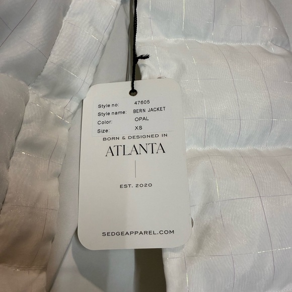 NWT S'edge Bern Puffer, Opal - Picture 5 of 6